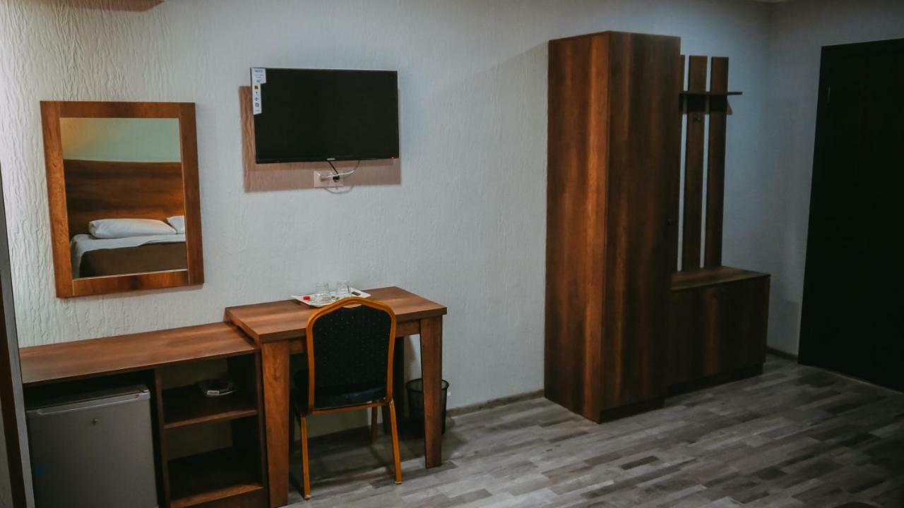 Отель Olia Кутаиси Экстерьер фото